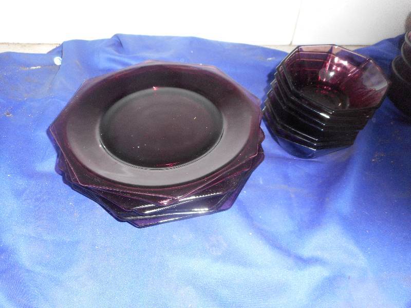 7 AMITHIST SNACK PLATES AND BOWLS