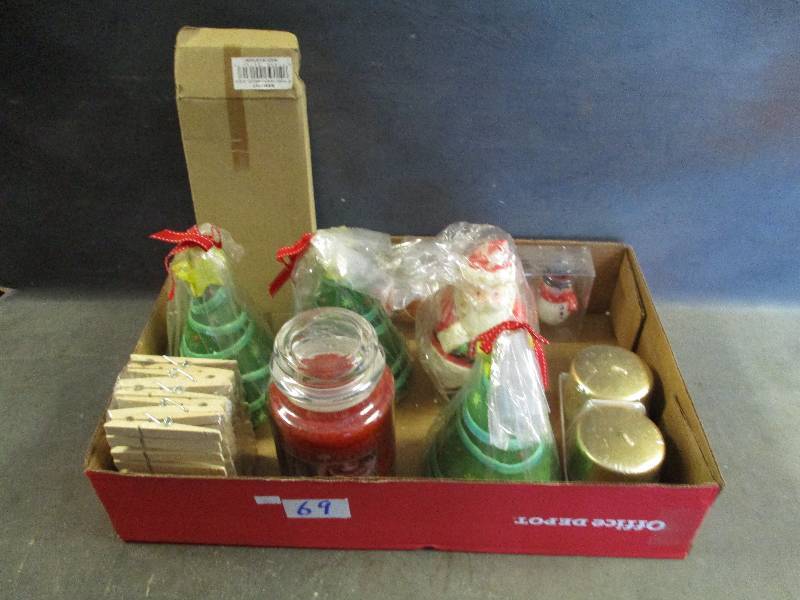 lot 69 image: Holiday Candles and More