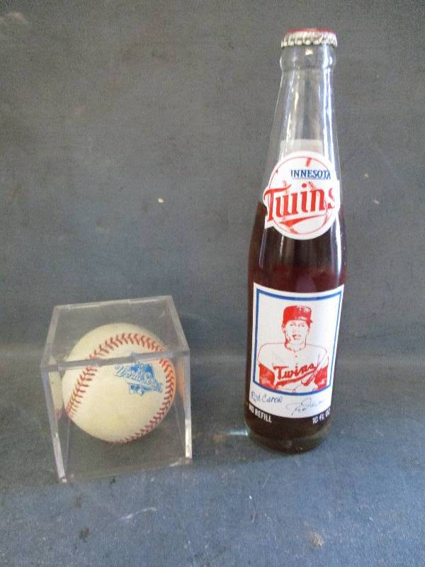 lot 81 image: Sports Memorabilia