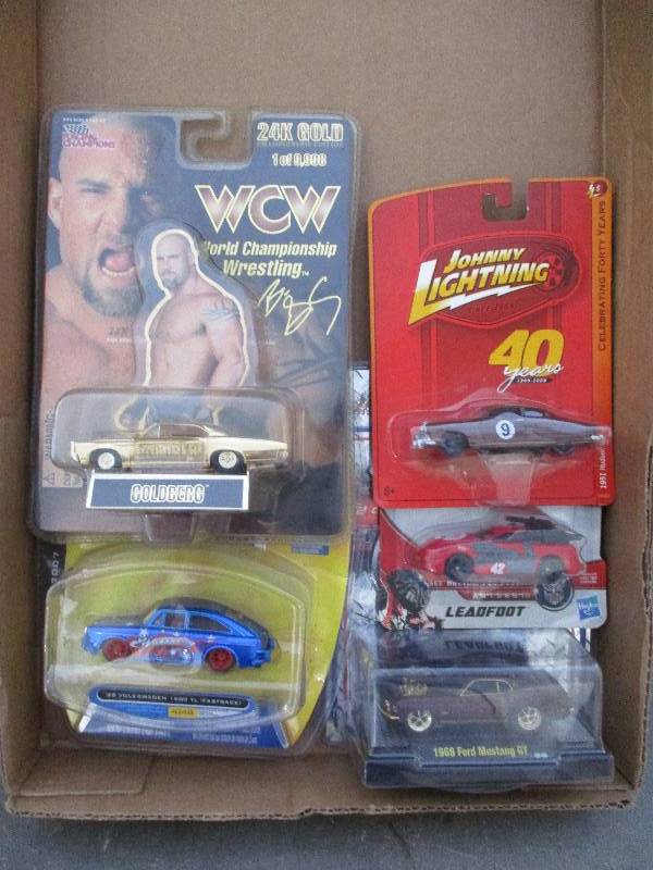 lot 87 image: Assortment of Collectible Cars