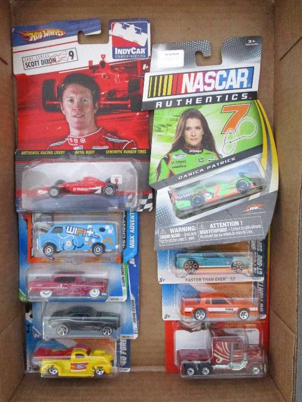 lot 90 image: Hot Wheels Cars
