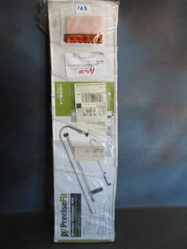 lot 103 image: Gutter Cleaner Kit