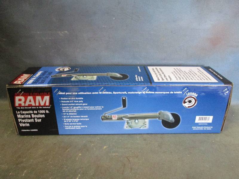 lot 109 image: Marine Swivel Bolt On Jack