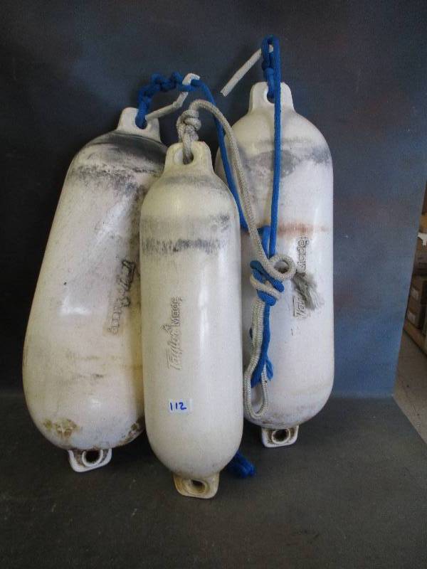 lot 112 image: Boat Bumpers