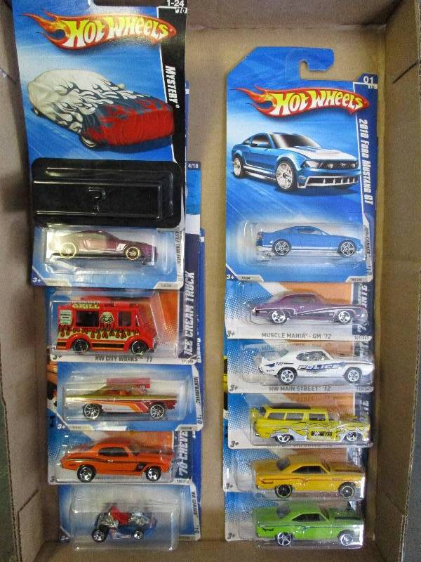 lot 119 image: Hot Wheels Cars