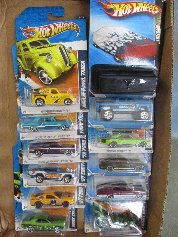 lot 138 image: Hot Wheels Cars