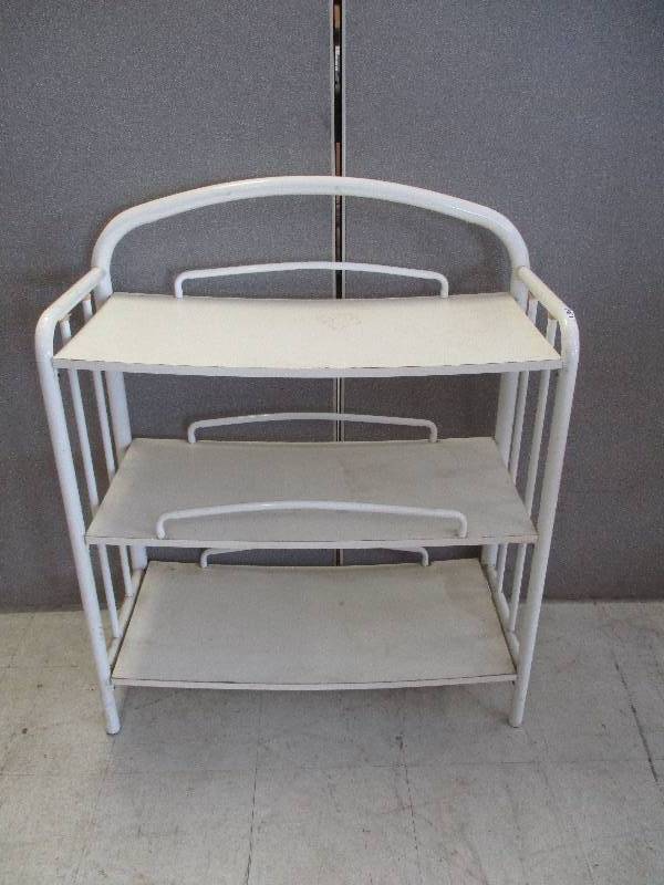 lot 134 image: Shelving Unit