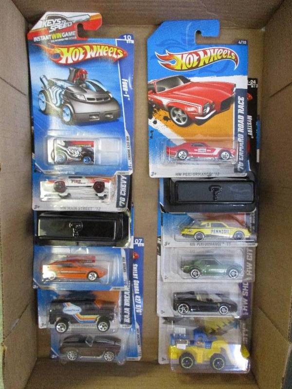 lot 124 image: Hot Wheels Cars