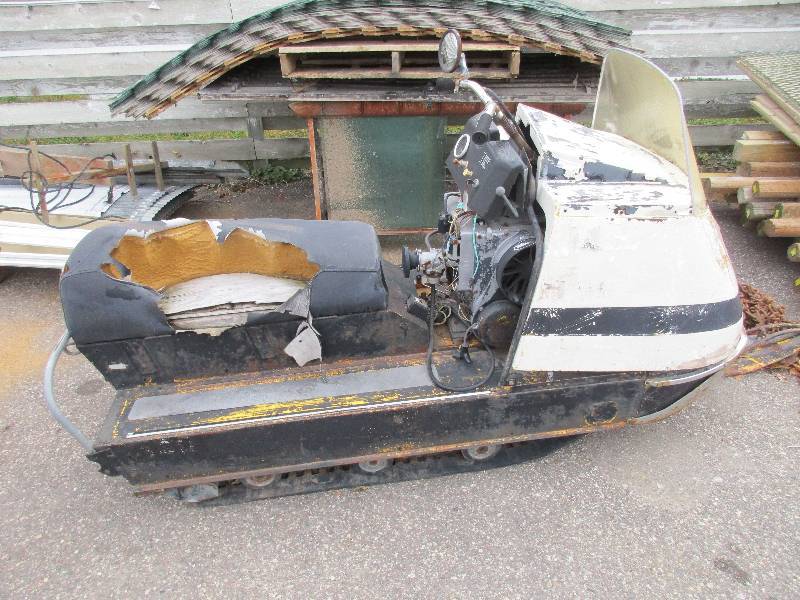 lot 23 image: vintage single ski bombardier snowmobile
