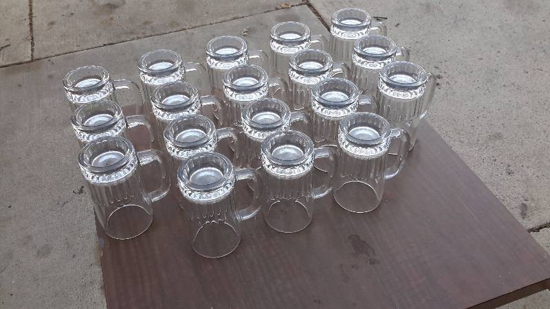 Set of 18 beer mugs