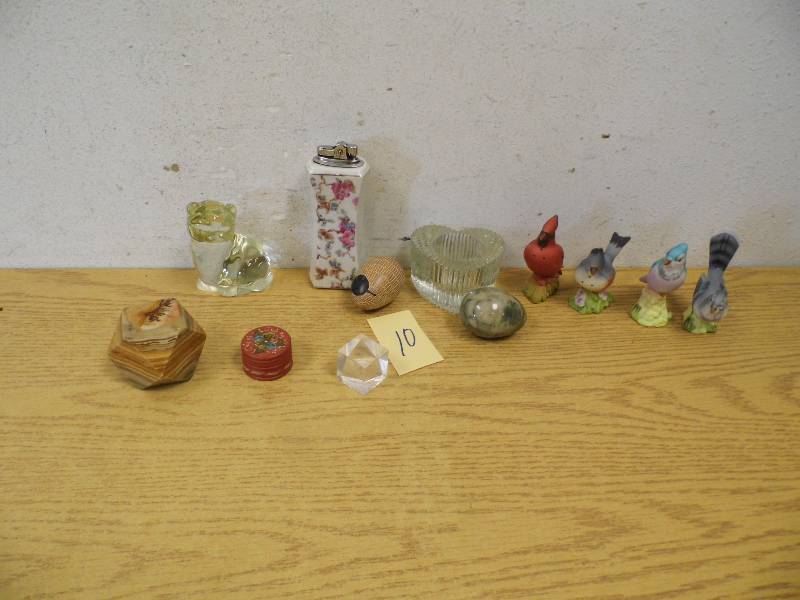lot 10 image: Paper Weights - SaltPeper Shakers - Lighter