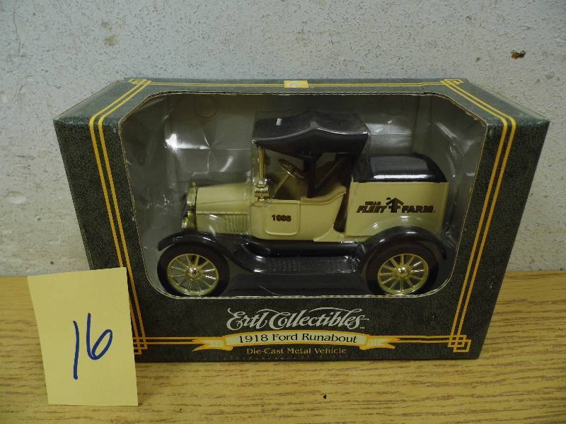 lot 16 image: 1918 Ford Runabout - Fleet Farm
