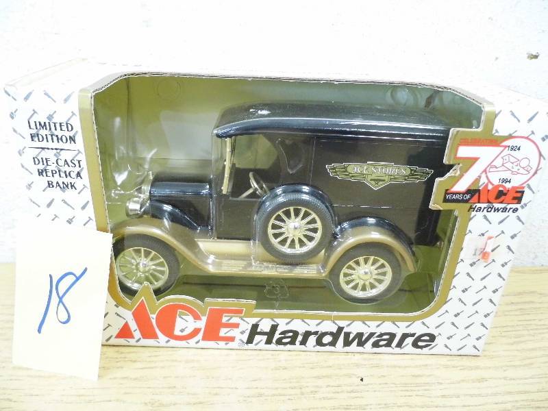 lot 18 image: Ace Hardware Bank
