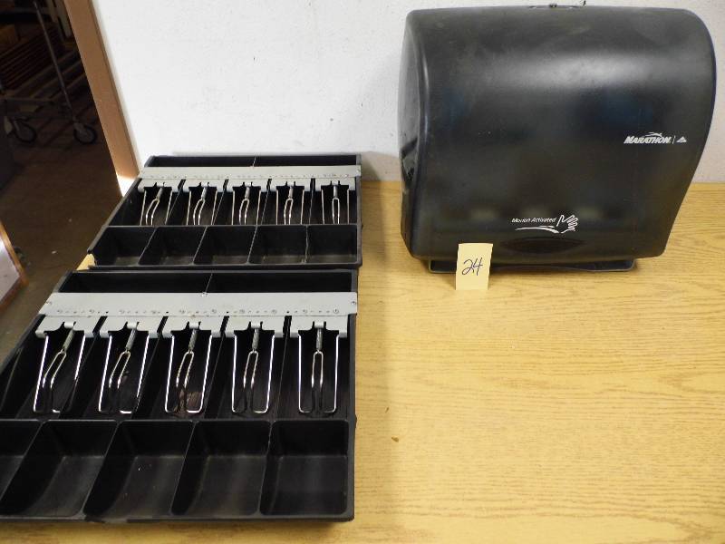 lot 24 image: Marathon Motion Activated Paper Towl Dispenser