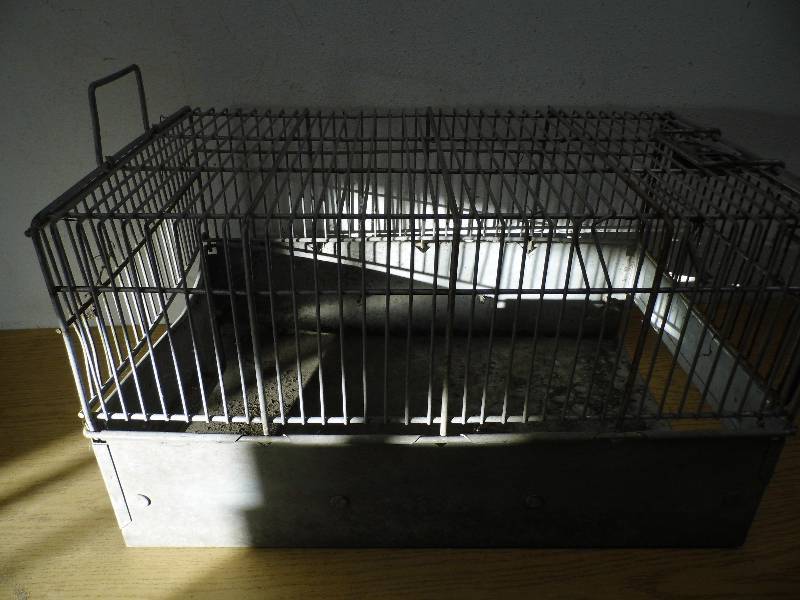 lot 30 image: Cage