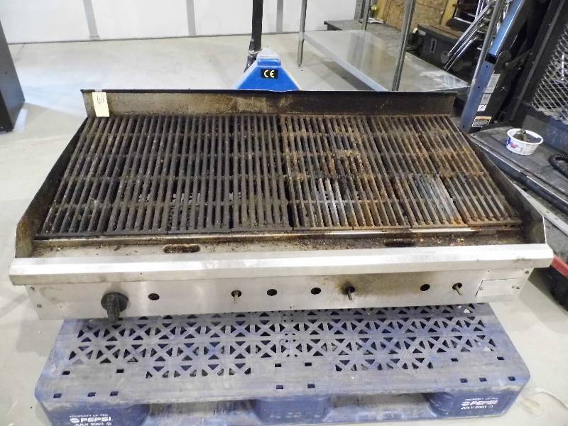 lot 68 image: Charbroiler