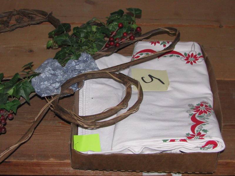 Table Cloth & Wall Hanging