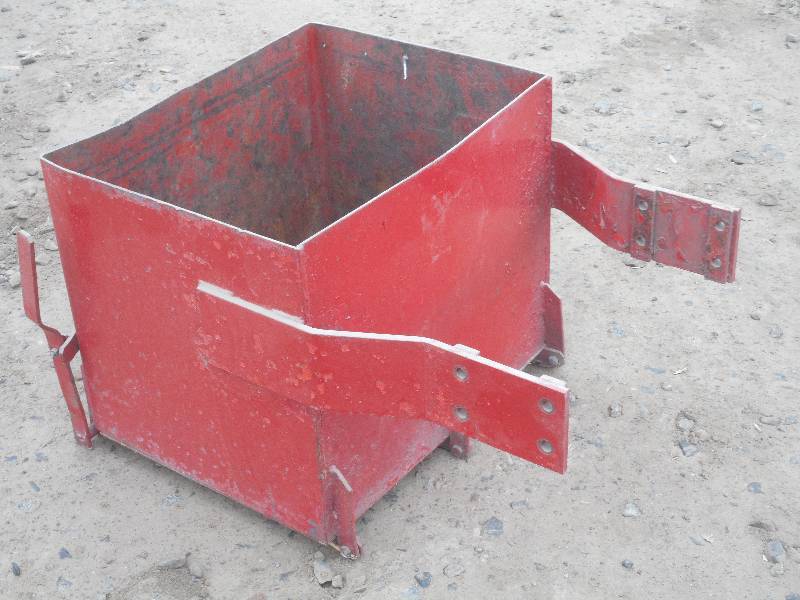 lot 26 image: CommercialIndustrial Rock Box ...