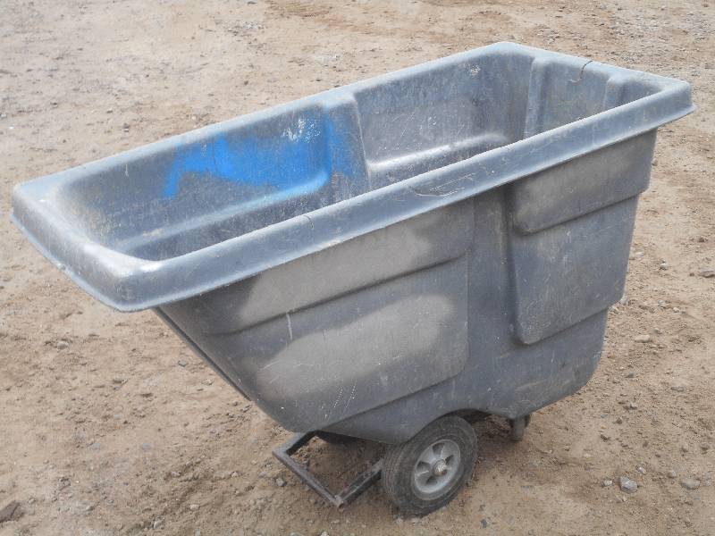 lot 27 image: Rubbermaid Dump Cart, Used ...