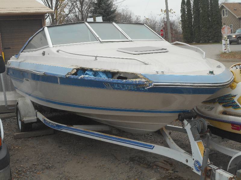 lot 1 image: 1988 Sea Ray Runabout 2010 Boat, ...