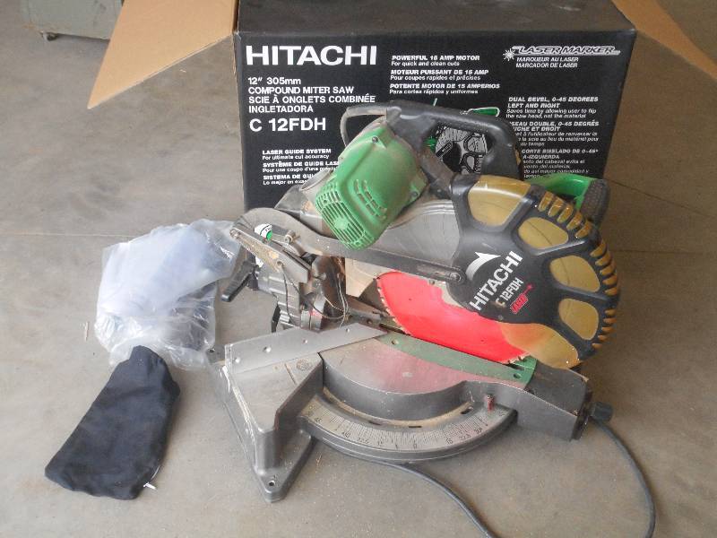 lot 49 image: Hitachi C12FDH 12 Compound Miter S...