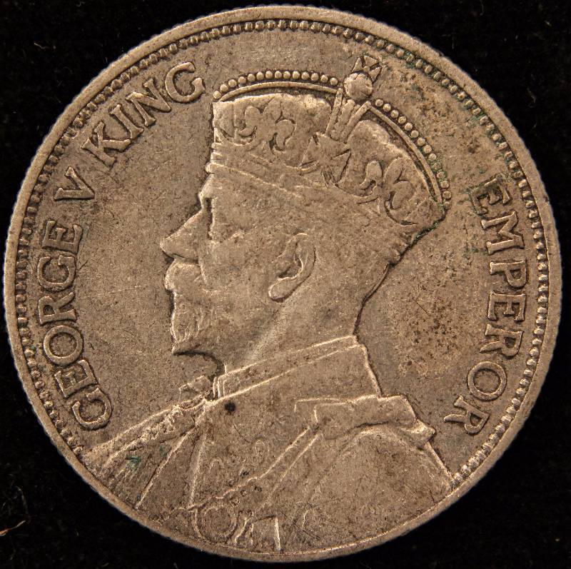 1933 NEW ZEALAND ONE FLORIN 50% SILVER (11.3 GRAMS) VF