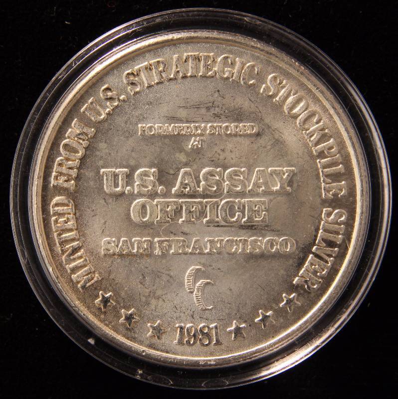 PRE US SILVER EAGLE 1 TROY OZ. .999 FINE SILVER ROUND MINTED FROM STRATEGIC STOCKPILE OF SILVER STORED AT US ASSAY OFFICE SAN FRANCISCO 1981 IN AIRTITE HOLDER