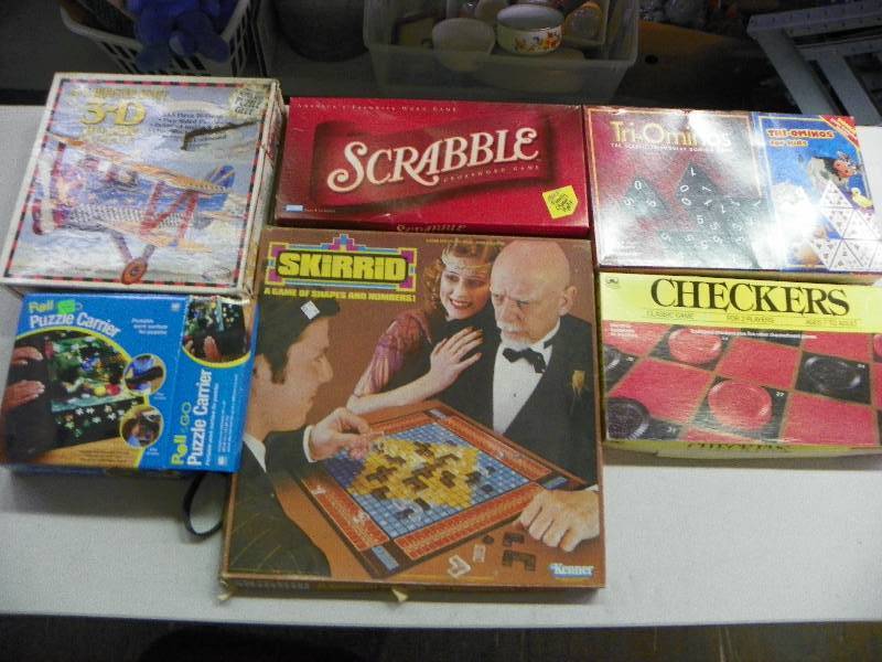 lot 234 image: Vintage Board Games