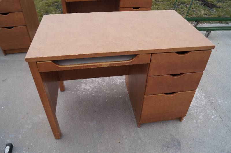 Dorm Desk