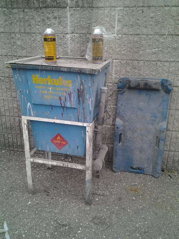 lot 33 image: Herkules Paint Gun Washer & Mechanic Floor Creeper