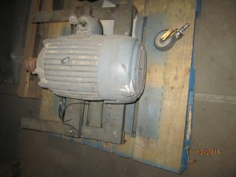 Pallet of motors, need work...