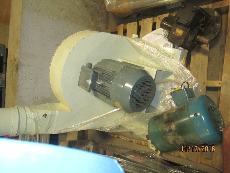 Flywheel housing and 3 motors, need...