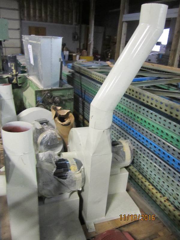 Pallet of 3 blowers with motors, br...