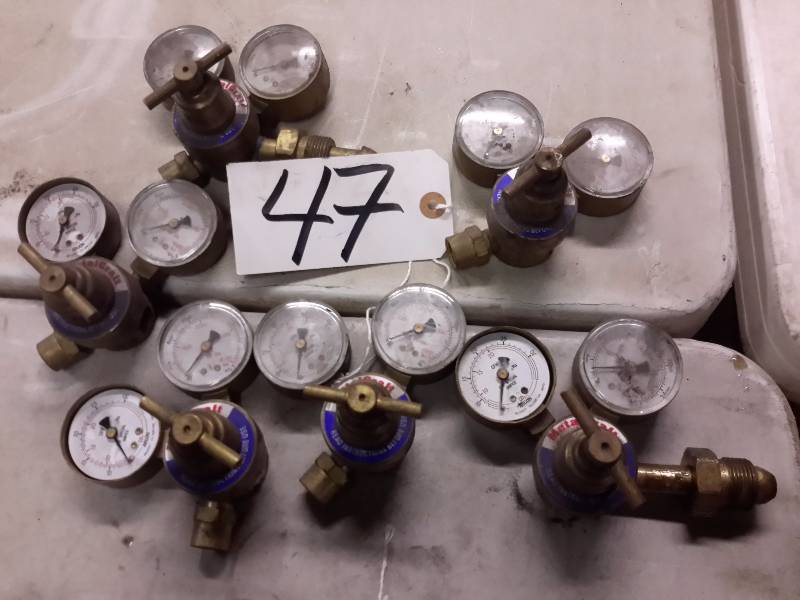 lot 47 image: 6 Misc. types of Valves.. See closeups