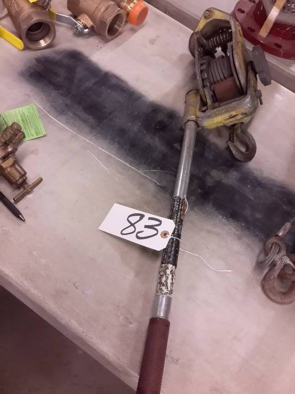 lot 83 image: Ratcheting winch