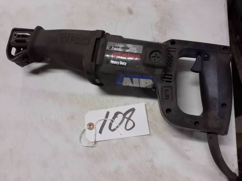 lot 108 image: Black and Decker, Heavy Duty CUT SAW