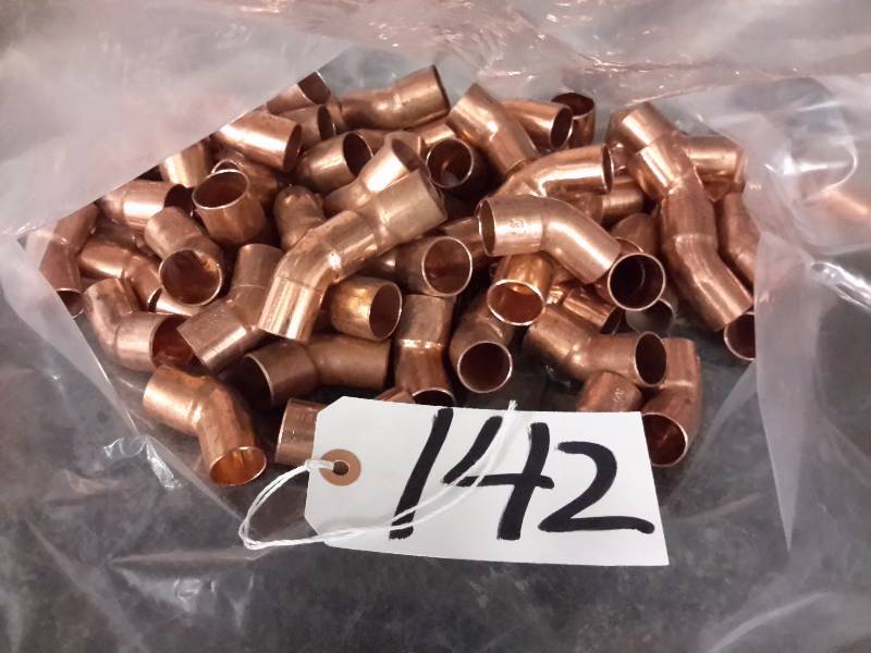 lot 142 image: Copper Fittings 34 in Elbows