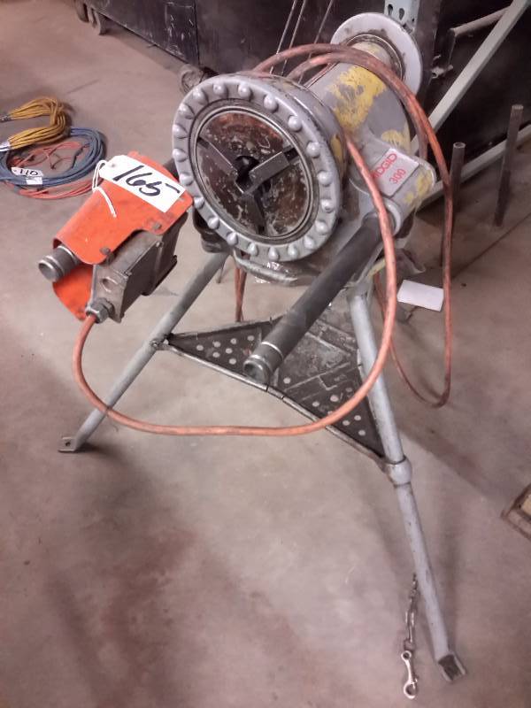 lot 165 image: Ridgid, 300 Pipe Threader.. Tested and Works