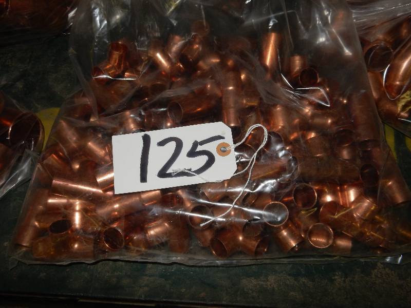 lot 125 image: Copper Fittings 34 in Ts