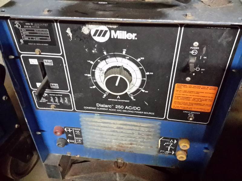 lot 10A image: Miller, Dial Arc 250 ACDC Arc Welder