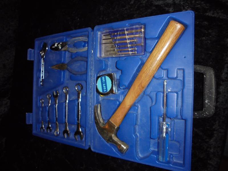 lot 14 image: Blue Box Tool Kit