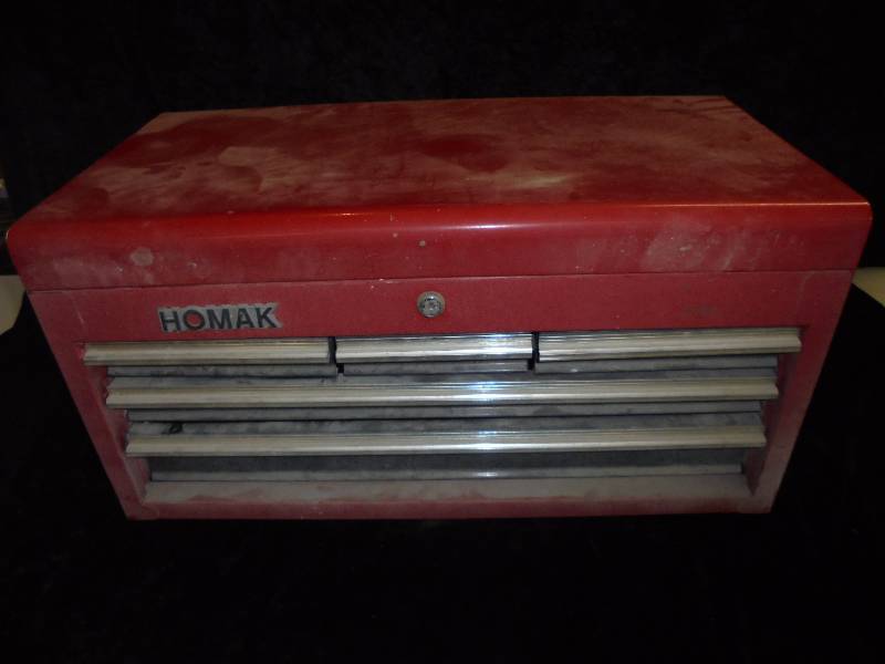 lot 23 image: Homak Metal Locking Tool Box, 5 Drawer, 26x13x13