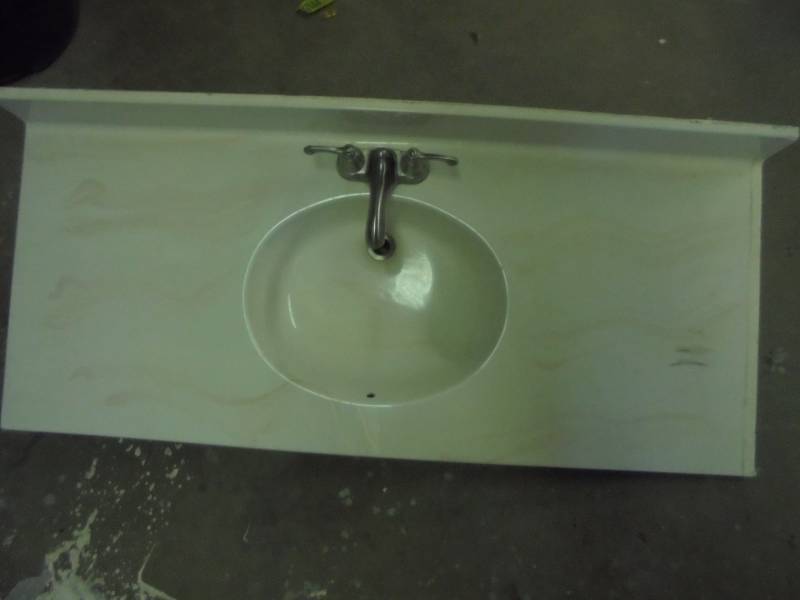 lot 31 image: Vanity Sink