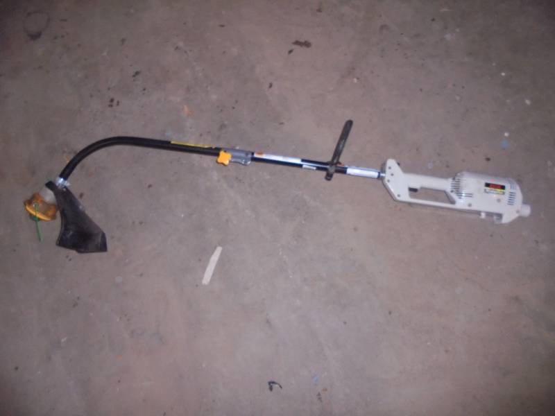 lot 68 image: Ryobi Trimmer, Weed Whip