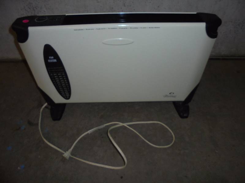 lot 72 image: Wind Chaser Fan System, Barely Used