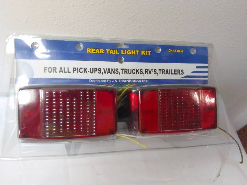 lot 13 image: Rear Taillight Kit with wiring