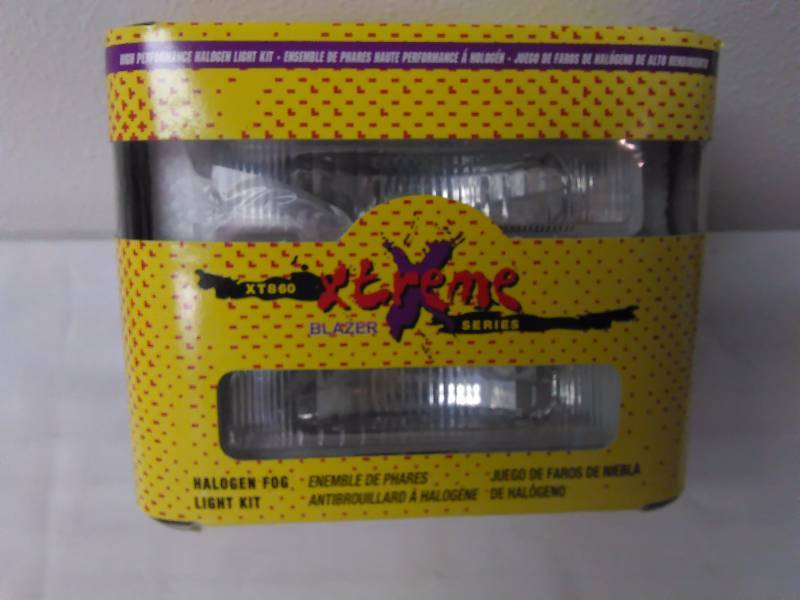 lot 26 image: Xtreme Halogen Fog Lights XT860 series (2)