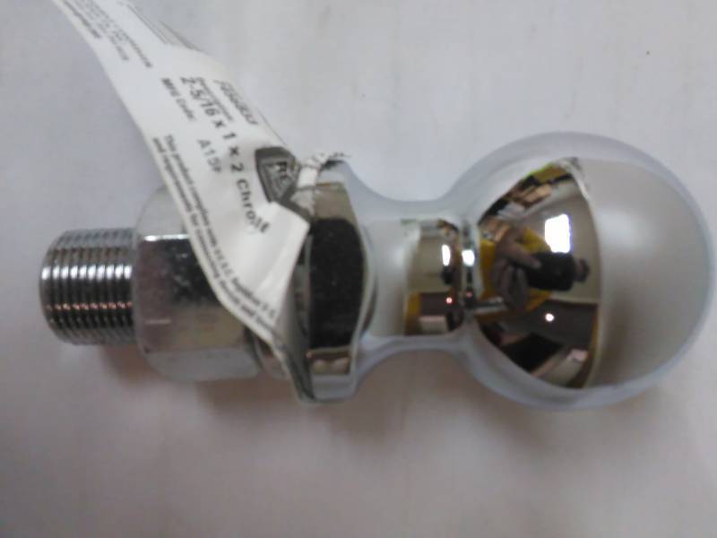 lot 33 image: Reese Chrome Trailer Hitch 2 516 in. X 1 in. X 2 in.