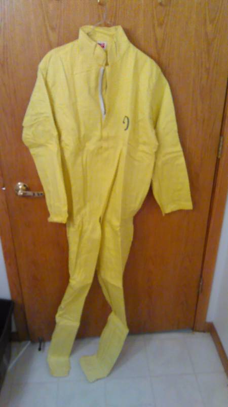 lot 42 image: Coveralls Men Size 40 (5)