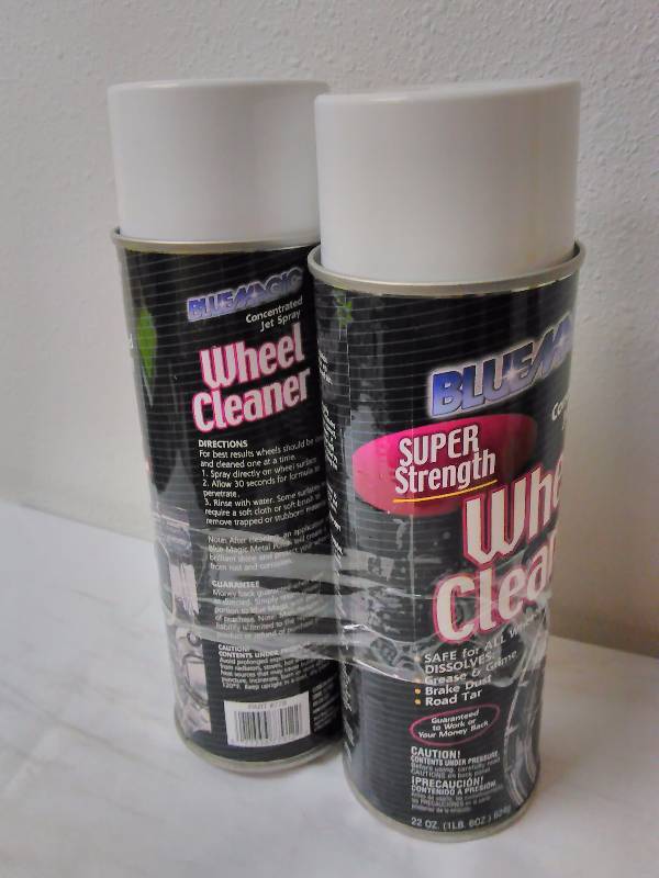 lot 55 image: Bluemagic Wheel Cleaner 22oz Cans (2)